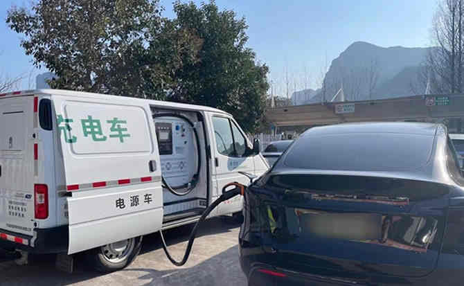 玉树藏族自治州汽车搭电
